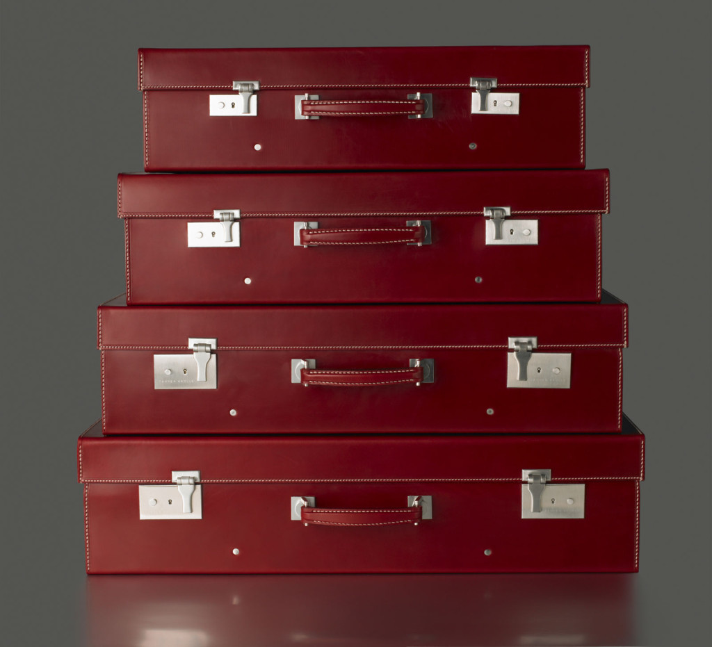 "Suitcases-1" by TannerKrolle - Own work. Licensed under CC BY-SA 3.0 via Wikimedia Commons.